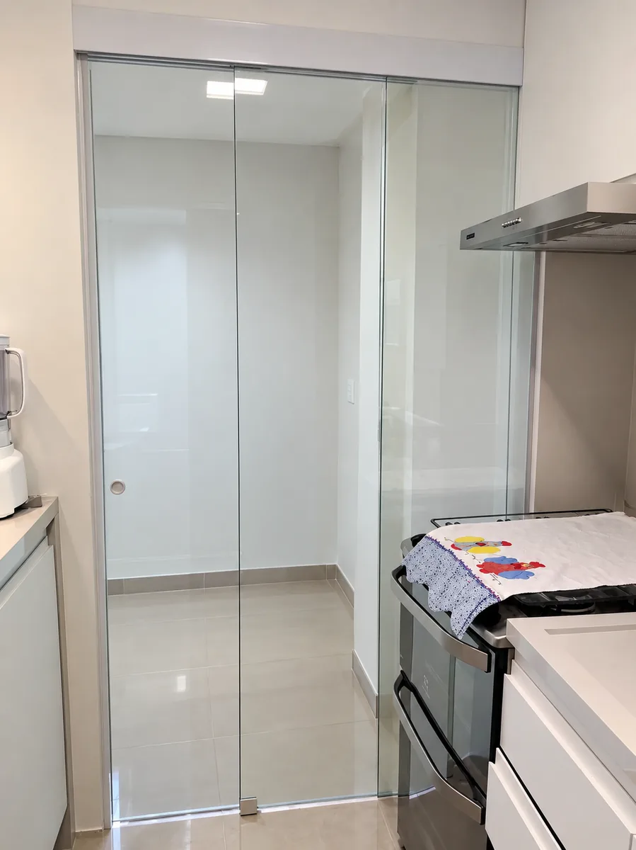 Box 3 Folhas Incolor instalado em Mooca — projeto Fast Vidro 3
